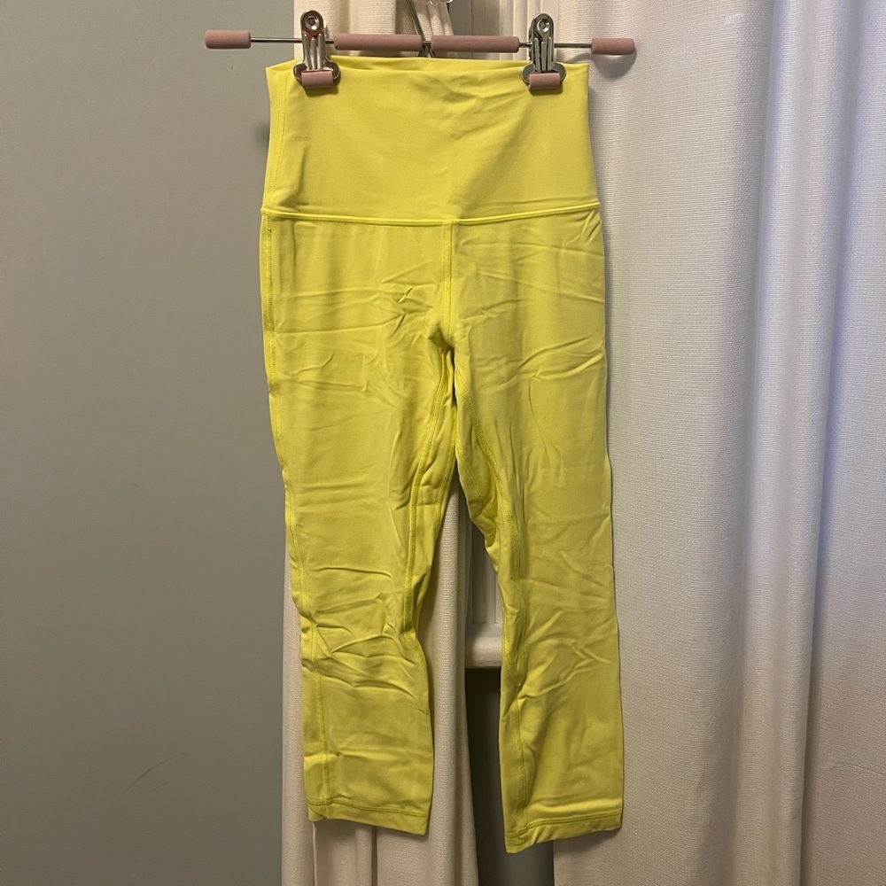 Lululemon crop leggings